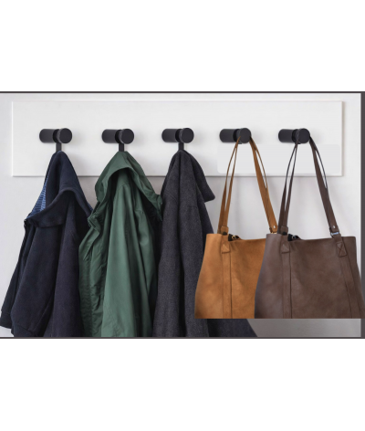 klassischer Mantelhaken in Knopf-Design